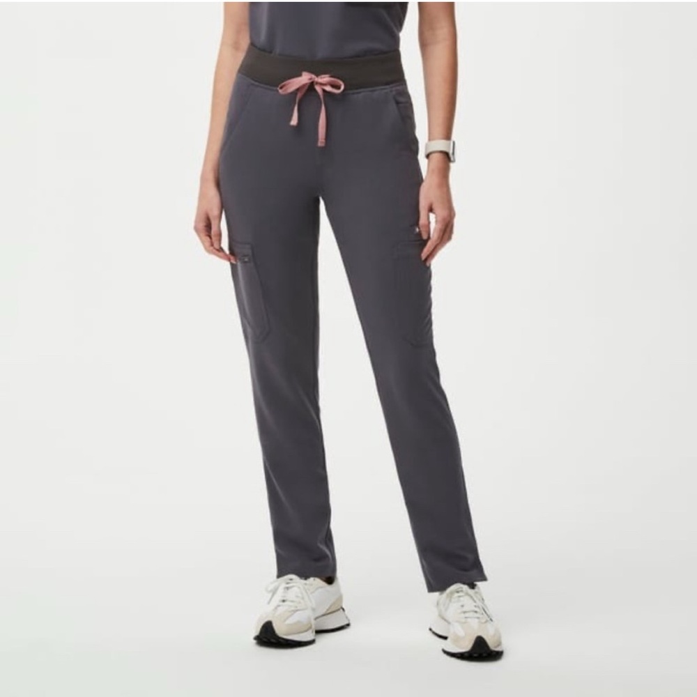 FIGS Yola Petite Skinny Scrub Pants Women’s Medium Petite Charcoal Gray